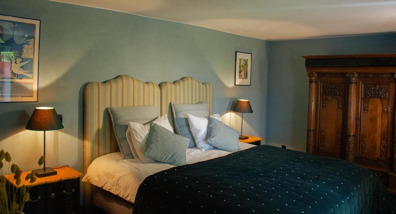 B&B Gutshaus De La Fontaine Feilsdorf Buitenkant foto